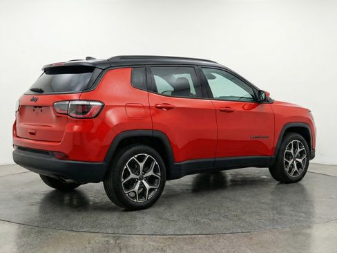 Used 2025 Jeep Compass Limited AWD/4WD image 9