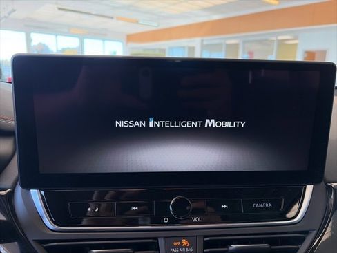 New 2025 Nissan Altima 2.5 SR w/ SR Premium Package image 22