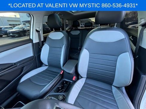 Certified 2023 Volkswagen Taos SEL image 39