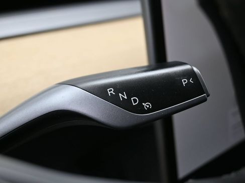 Used 2023 Tesla Model Y Performance AWD/4WD image 20
