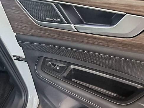 New 2026 Volkswagen Atlas SEL Premium R-Line image 17