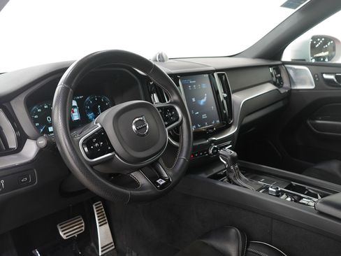 Used 2018 Volvo XC60 T6 R-Design w/ Convenience Package image 27