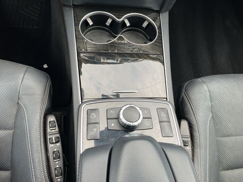 Used 2016 Mercedes-Benz E 400 Cabriolet image 22
