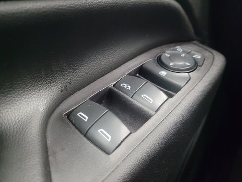 Used 2021 Chevrolet Equinox LT image 27