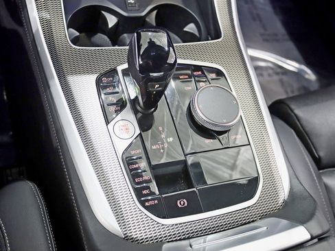 Used 2022 BMW X5 M50i image 29