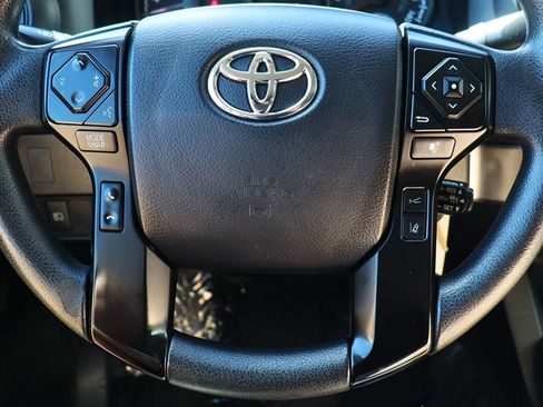 Used 2022 Toyota Tacoma SR image 45