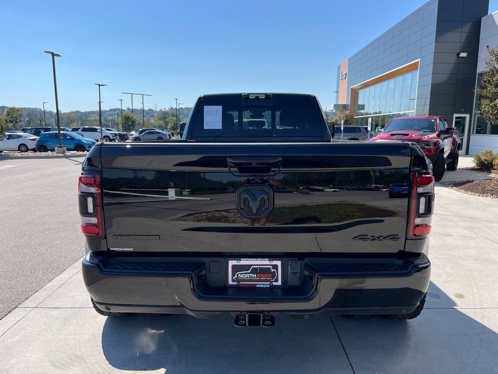 Used 2024 RAM 3500 Big Horn w/ Night Edition AWD/4WD image 19