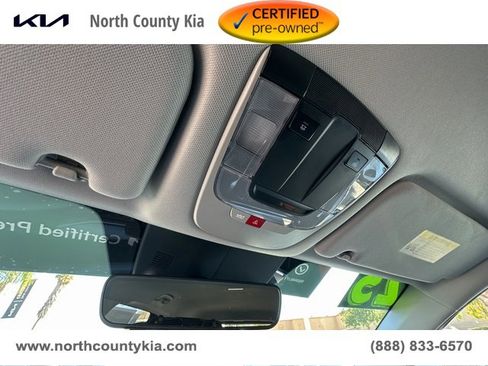 Certified 2025 Kia Sorento LX image 26
