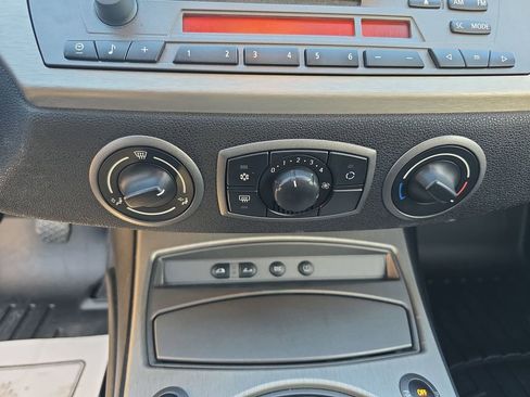 Used 2003 BMW Z4 2.5i image 17