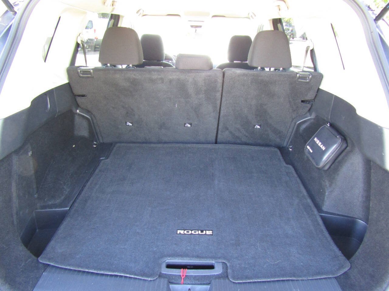 Used 2024 Nissan Rogue S AWD/4WD image 22