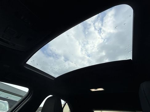 Used 2024 Lexus UX 250h AWD image 21