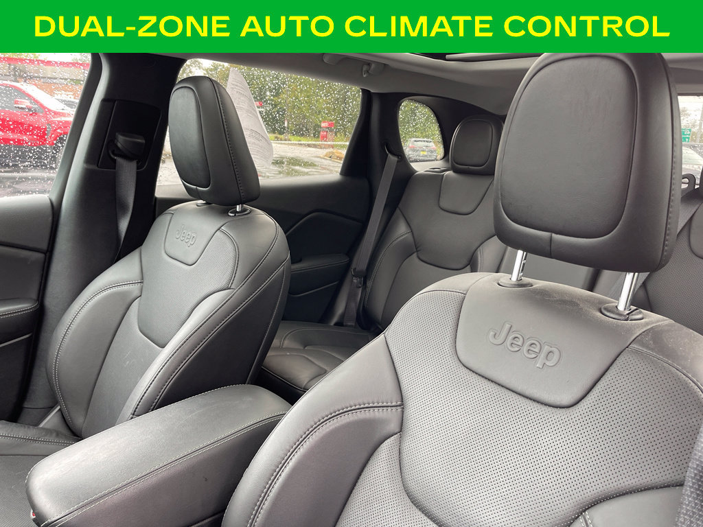 Used 2021 Jeep Cherokee Limited AWD/4WD image 16