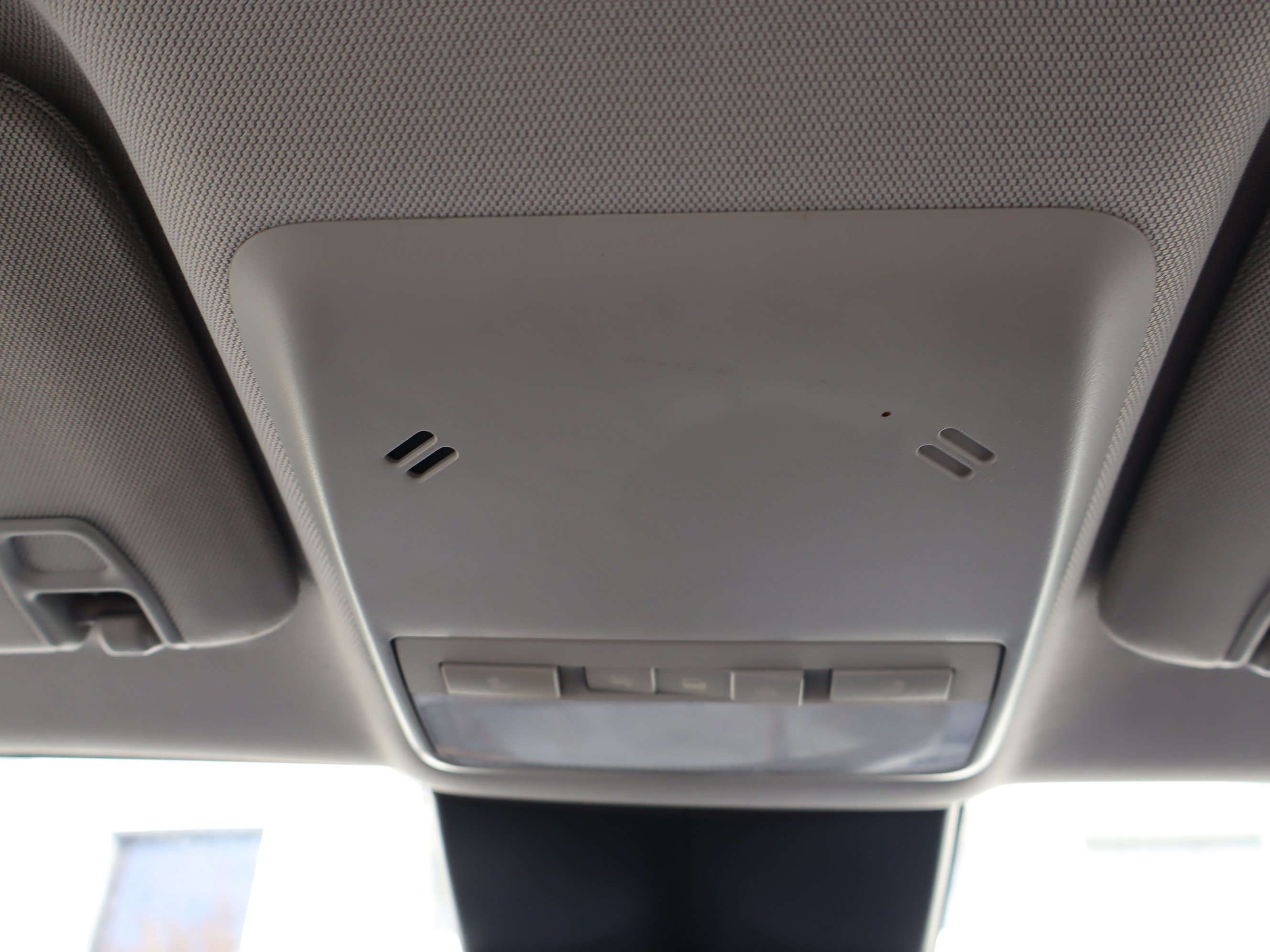 Used 2018 Chevrolet Trax LS FWD image 28