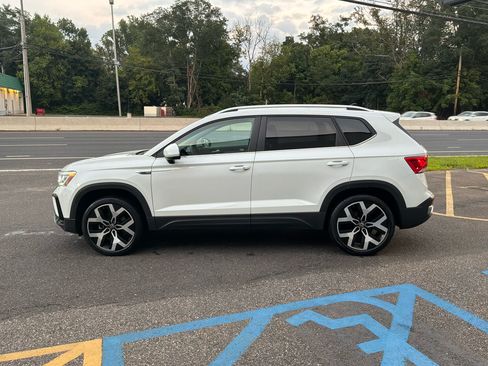 Used 2023 Volkswagen Taos SEL AWD/4WD image 23