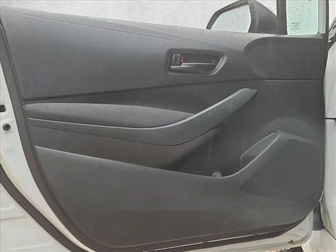 Used 2024 Toyota Corolla LE FWD image 9