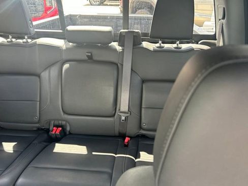 Used 2022 GMC Sierra 1500 SLT AWD/4WD image 13
