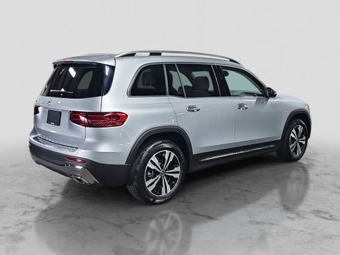 New 2026 Mercedes-Benz GLB 250 image 5