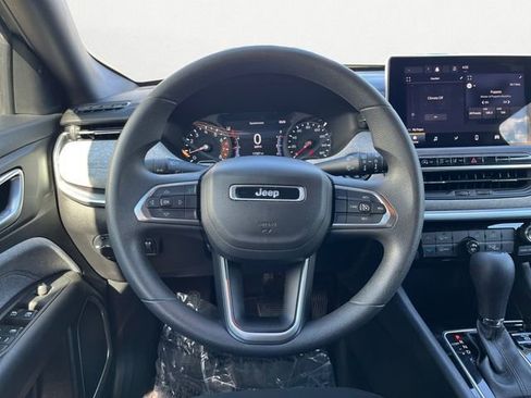 Used 2023 Jeep Compass Sport AWD/4WD image 13