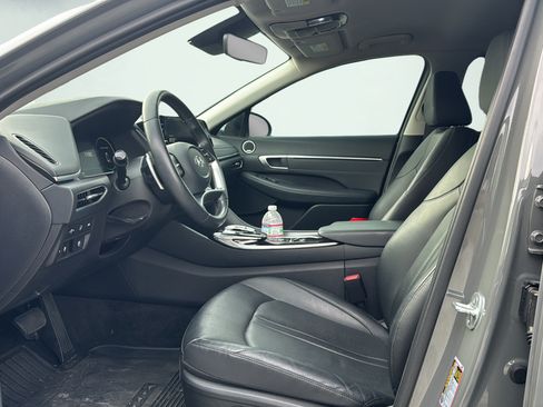 Used 2022 Hyundai Sonata Limited w/ Cargo Package FWD image 17