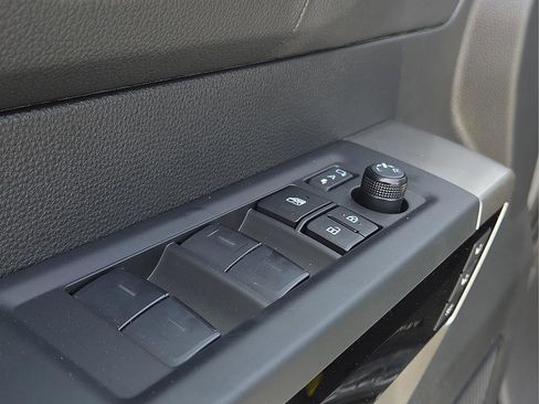 New 2026 Toyota Tundra Limited AWD/4WD image 18