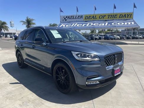 Used 2020 Lincoln Aviator Grand Touring w/ Equipment Group 302A image 2