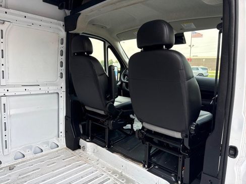 Used 2025 RAM ProMaster 2500 w/ Convenience Group FWD image 24