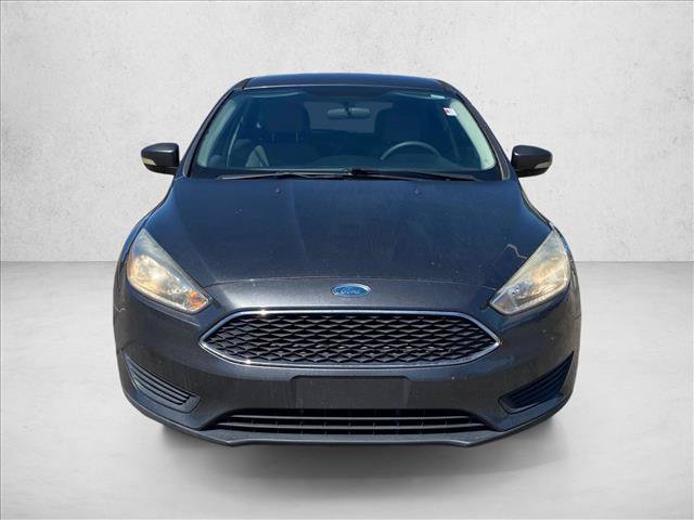Used 2017 Ford Focus SE FWD image 2