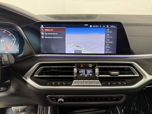 Used 2022 BMW X7 M50i w/ Cold Weather Package AWD/4WD image 21