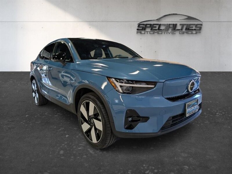 Used 2023 Volvo C40 P8 Recharge Ultimate AWD/4WD image 1