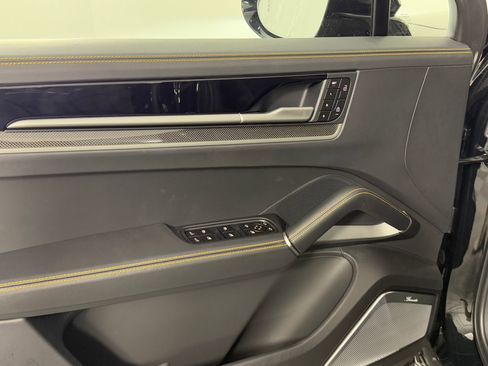 New 2026 Porsche Cayenne GTS image 15