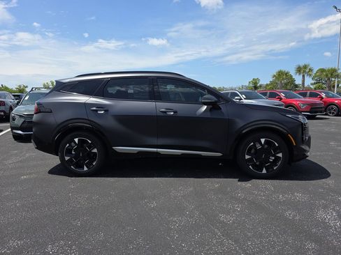 New 2026 Kia Sportage SX image 9