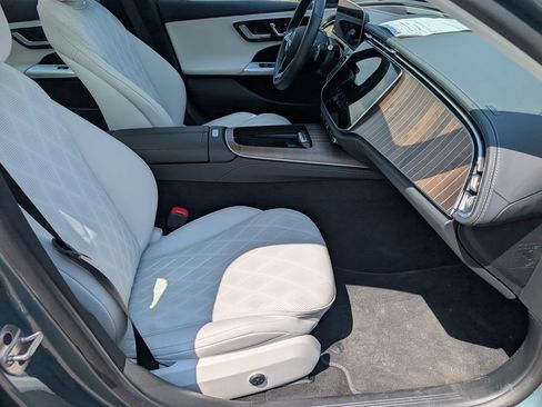 Certified 2025 Mercedes-Benz E 350 4MATIC Sedan image 12