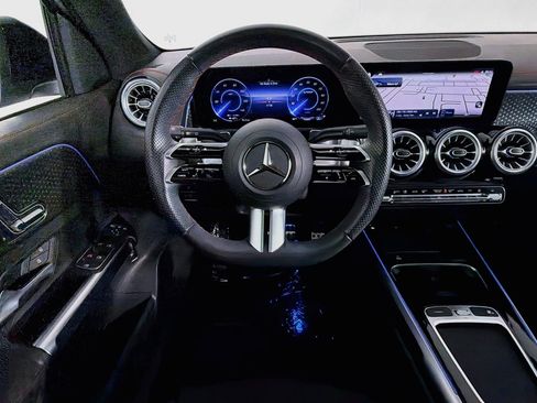 Certified 2024 Mercedes-Benz EQB 300 4MATIC image 6
