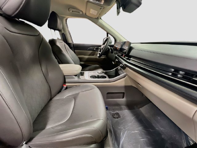 New 2027 Kia Carnival LXS FWD image 30