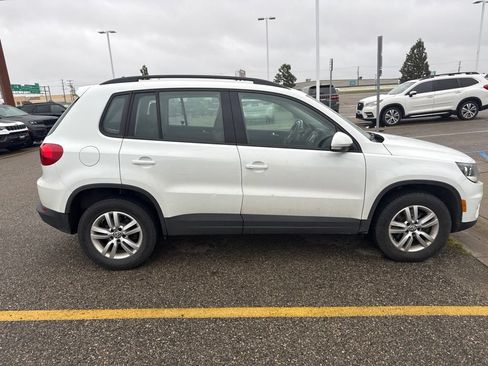 Used 2017 Volkswagen Tiguan S AWD/4WD image 8