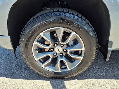 Used 2024 Chevrolet Silverado 1500 RST image 23
