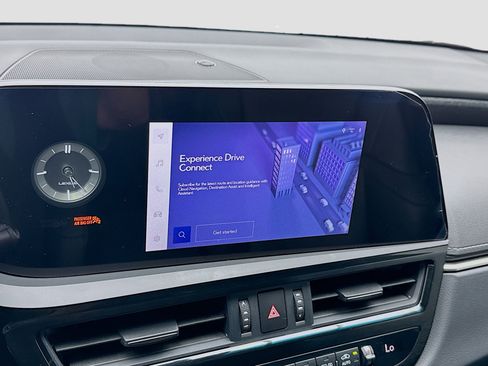 Used 2023 Lexus ES 300h w/ Premium Package image 9