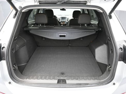 Certified 2022 Chevrolet Equinox LT FWD image 28