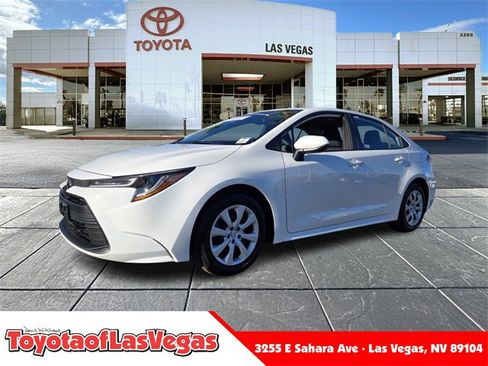 Certified 2025 Toyota Corolla LE image 1