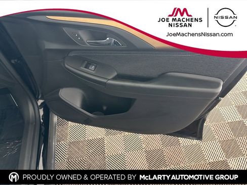 Used 2023 Chevrolet TrailBlazer ACTIV w/ Sun and Liftgate Package image 19