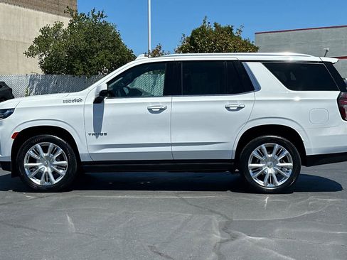 Used 2024 Chevrolet Tahoe High Country AWD/4WD image 9