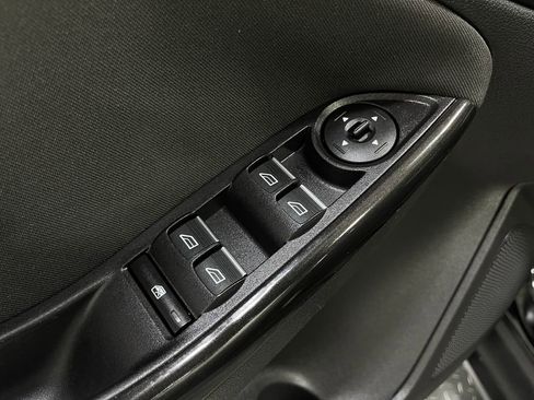 Used 2017 Ford Focus Titanium image 17