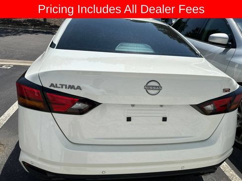 Certified 2025 Nissan Altima 2.5 SR w/ SR Premium Package FWD image 8