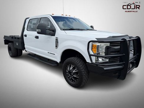 Used 2017 Ford F350 XL w/ Power Equipment Group image 1