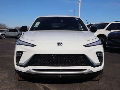 New 2026 Buick Envista Sport Touring w/ Convenience I Package image 2