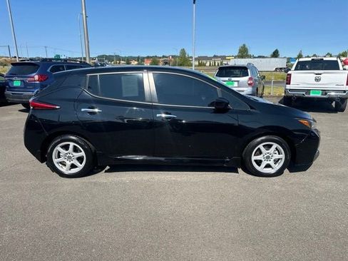 Used 2022 Nissan Leaf S FWD image 9