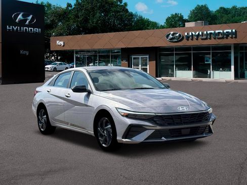 New 2026 Hyundai Elantra SEL Sport Premium image 11