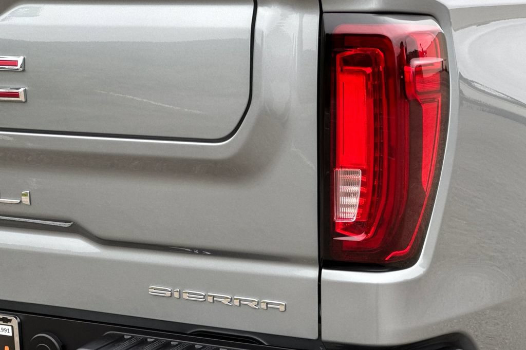 Used 2024 GMC Sierra 1500 Denali w/ Technology Package AWD/4WD image 34