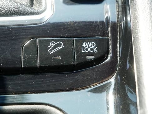 Used 2024 Jeep Compass Trailhawk AWD/4WD image 32