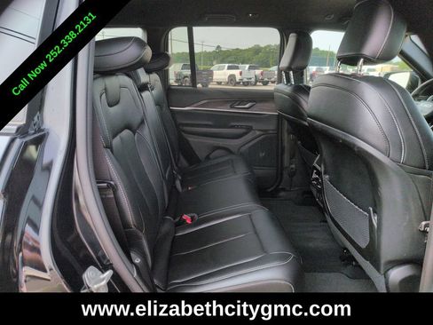 Used 2024 Jeep Grand Cherokee Limited w/ Trailer Tow Package AWD/4WD image 19